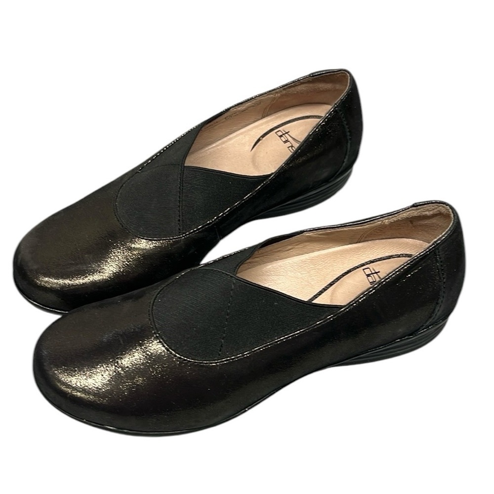 Dansko Ann Woman’s Flat Shoes Black Leather/Textile Trim size 37 US 6.5/7